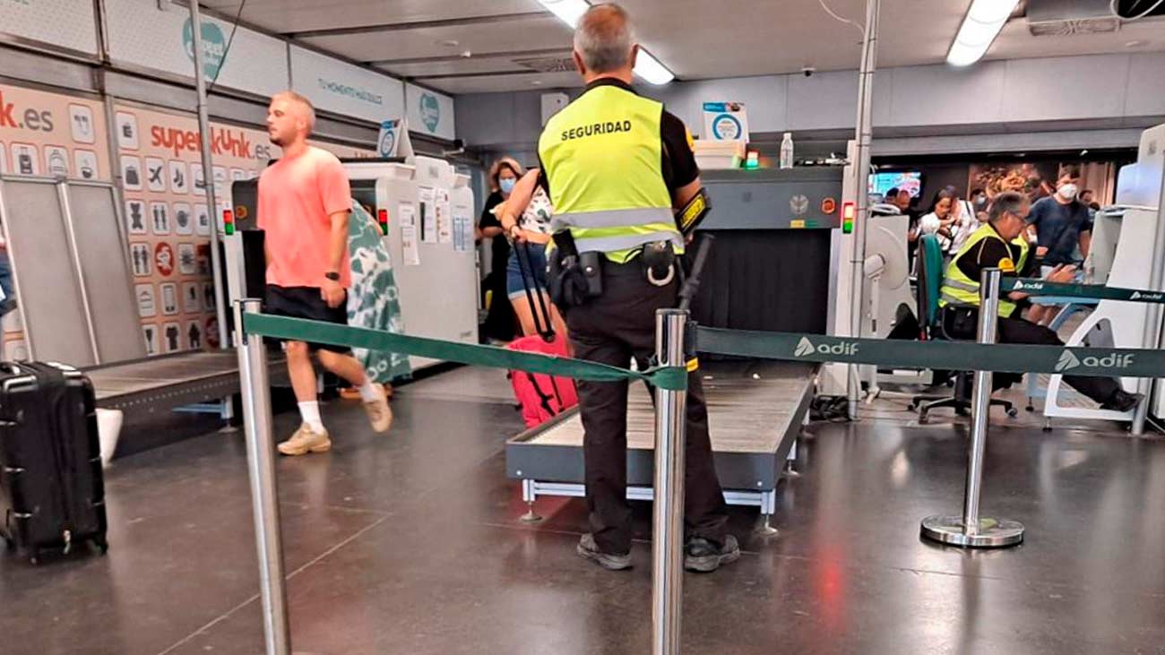 vigilante Aeropuerto Madrid