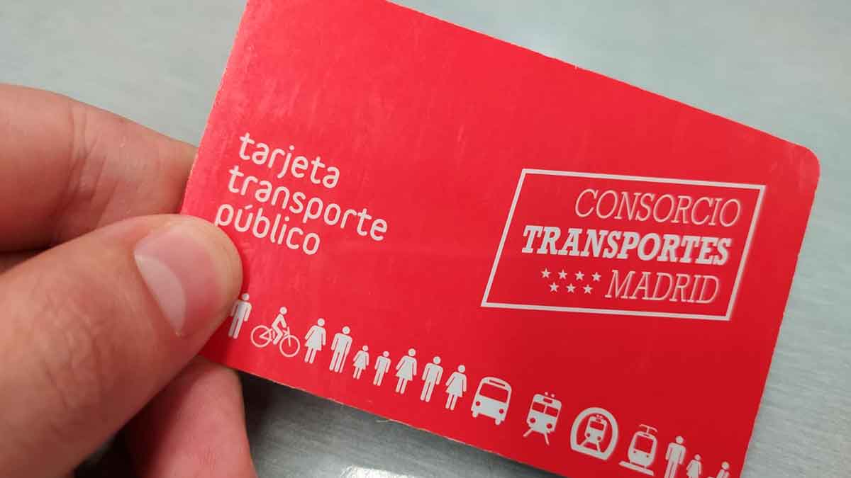 Cómo pedir la tarjeta de transporte público personal de Madrid.