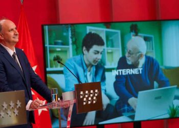 Miguel López Valverde en jornada sobre formación en competencias digitales e Inteligencia Artificial en la Comunidad de Madrid.