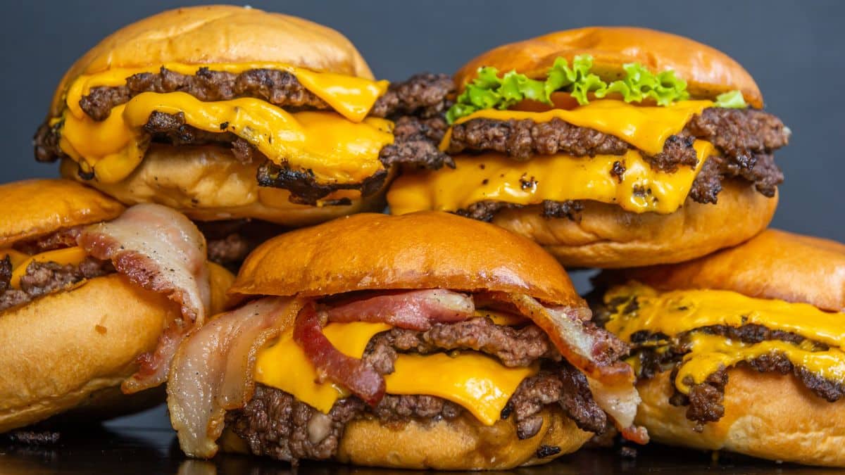 El restaurante de Madrid para comer de forma ilimitada hamburguesas y perritos.