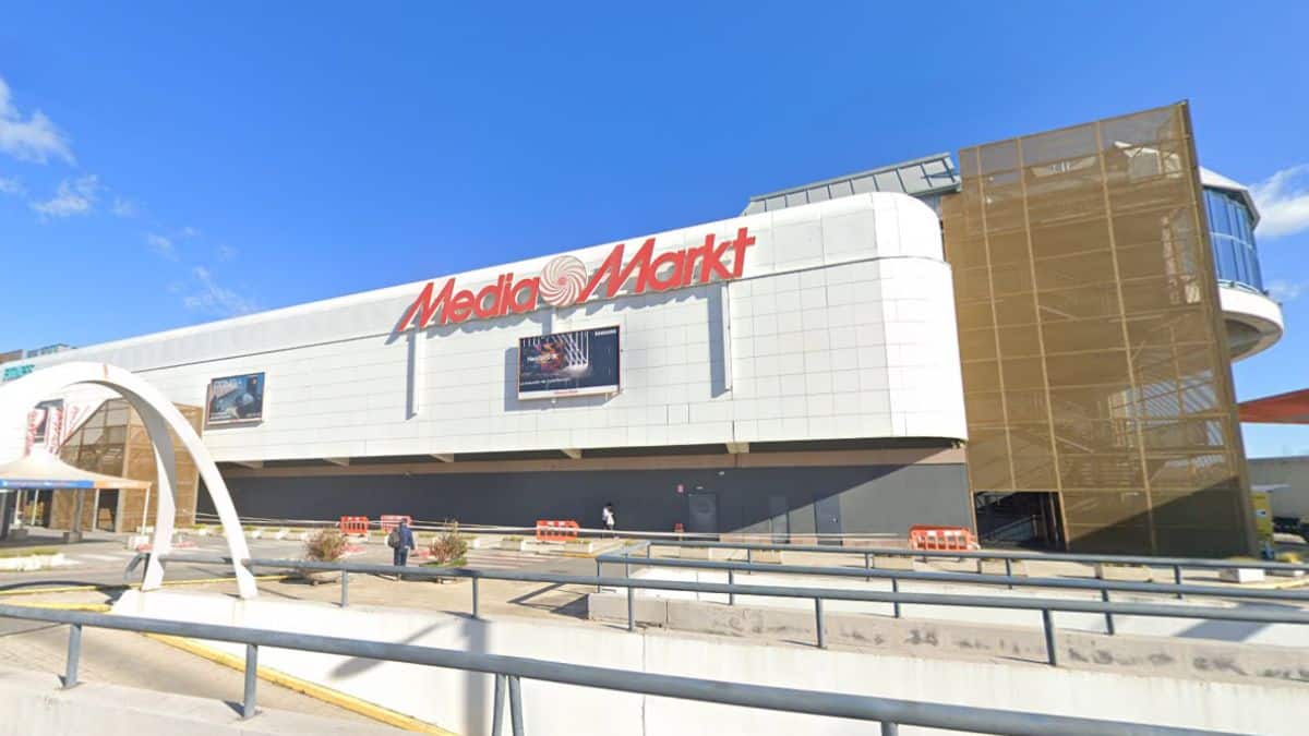 Se busca personal para contratar en los almacenes de MediaMarkt de Collado Villalba.