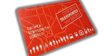 Solicitar la tarjeta abono transporte.