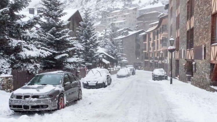 AEMET confirma las intensas nevadas en Madrid.