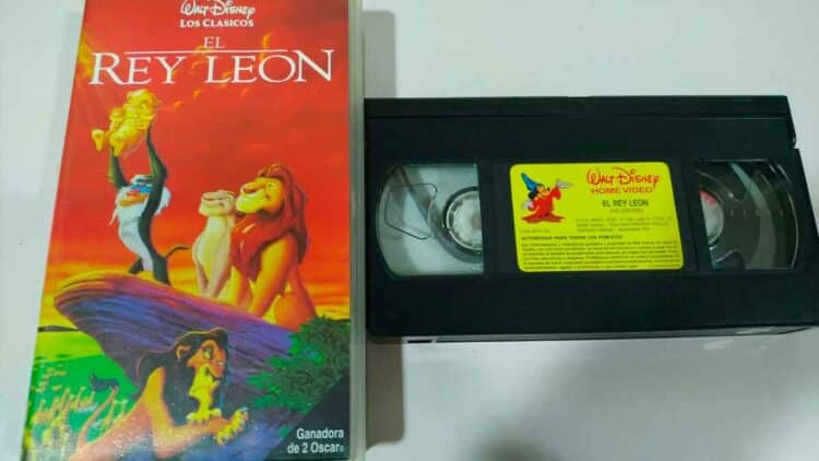 Compraventa cinta El Rey León.