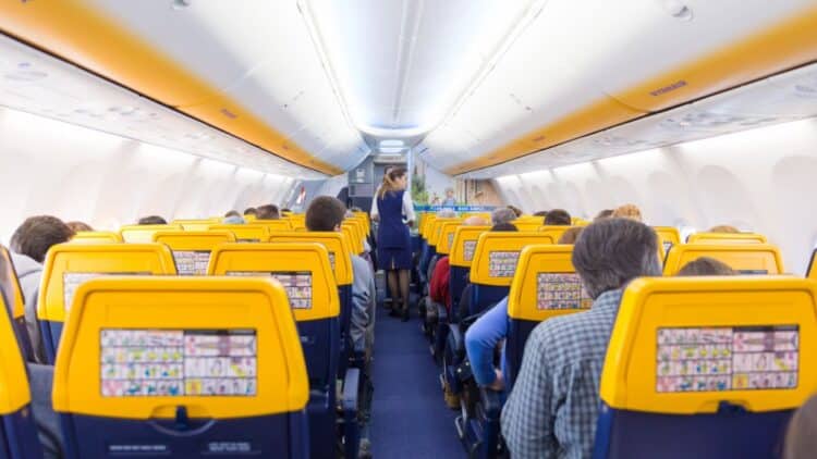 Ryanair oferta estas vacantes de empleo.