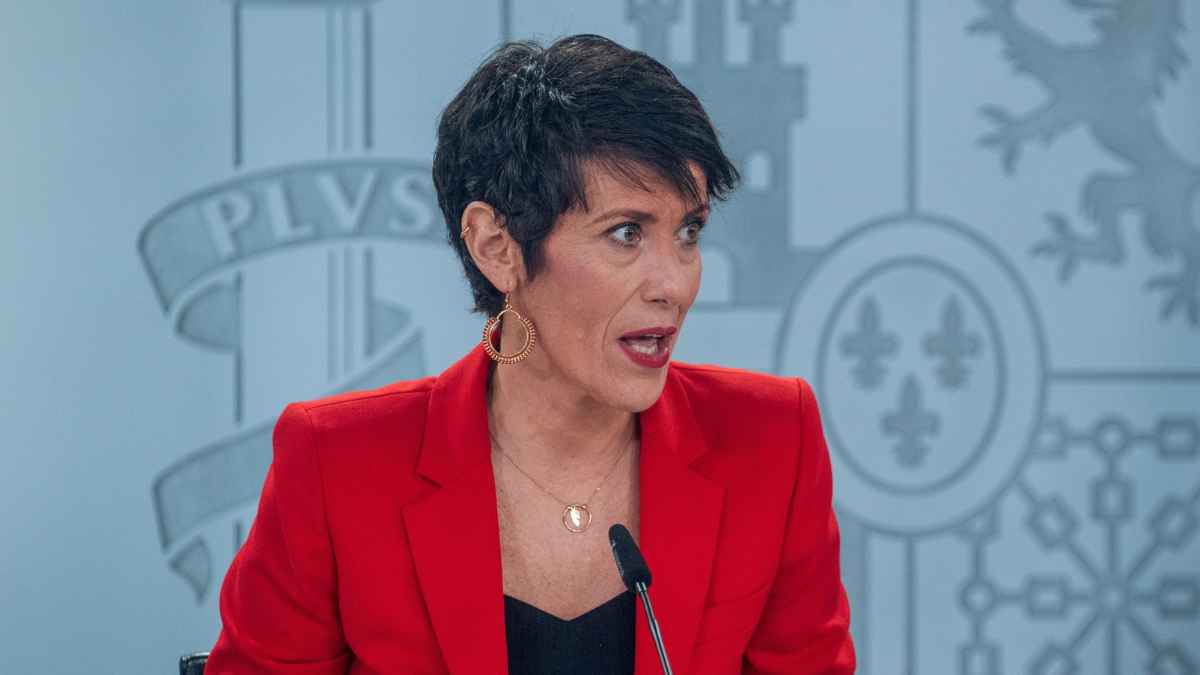 Elma Sáiz confirma cambios jubilación anticipada.