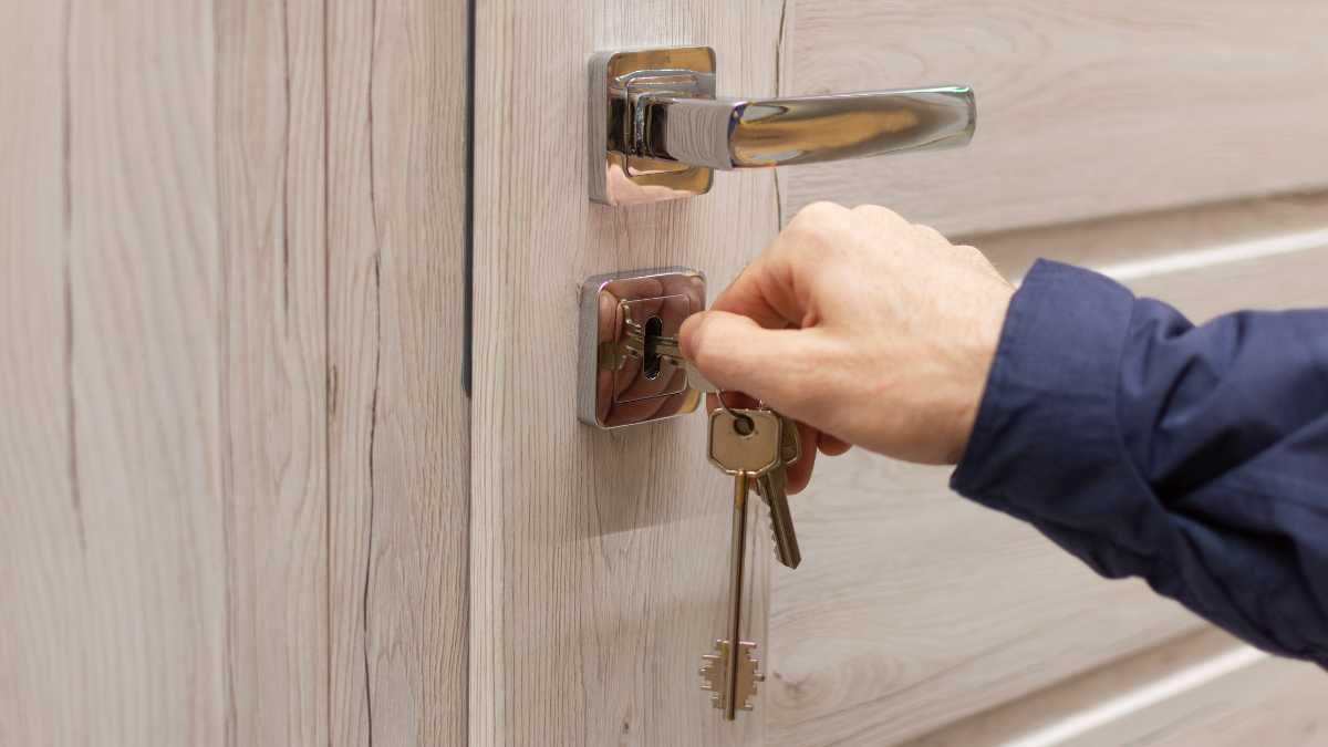 Echar la llave de casa por dentro puede tener más consecuencias que beneficios.