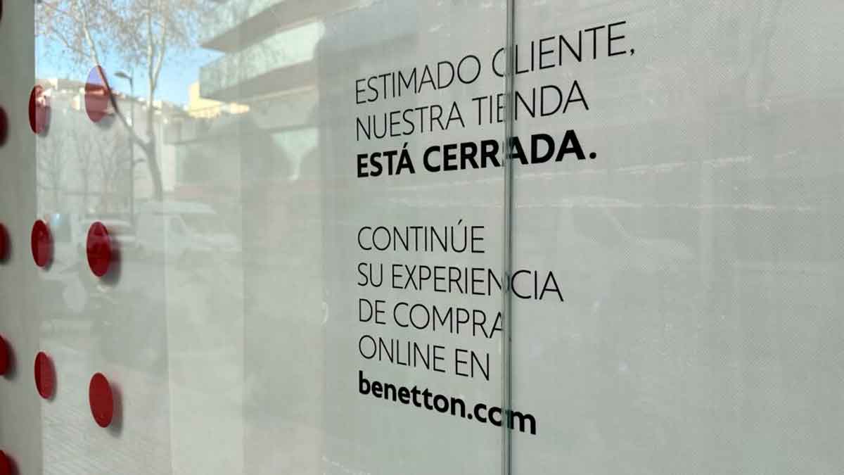 Esta famosa tienda de moda italiana cierra muchas de sus tiendas y despedirá a varios trabajadores.