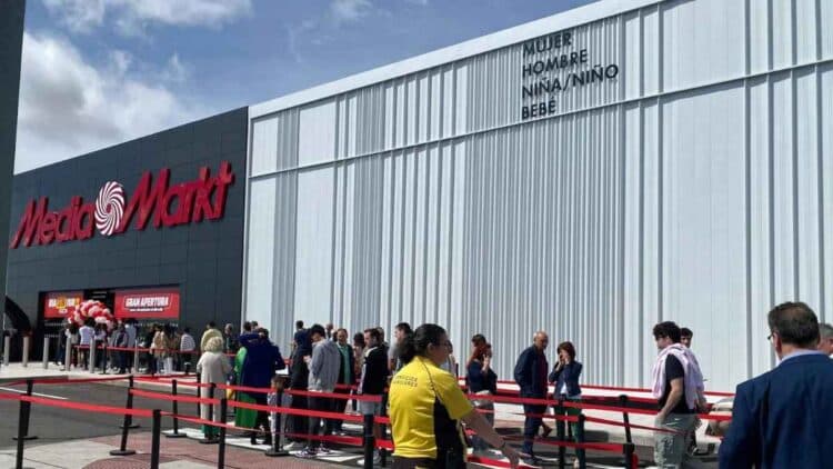 Di adiós al aire acondicionado: el invento de MediaMarkt por menos de 40 euros que no necesita instalación.