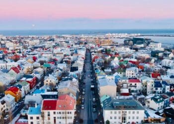 La semana laboral de 4 días triunfa en Islandia.