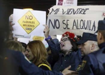 La nueva Instrucción sobre los vientres de alquiler en España.