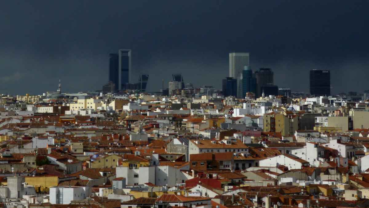Granizo y lluvia en Madrid.