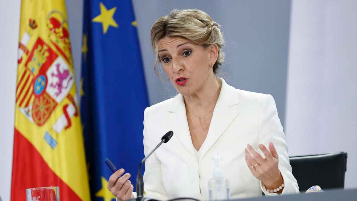 Portavoz del Gobierno explica la suspensión de la prestación por desempleo cuando quedan vacaciones pendientes pese a cotización suficiente