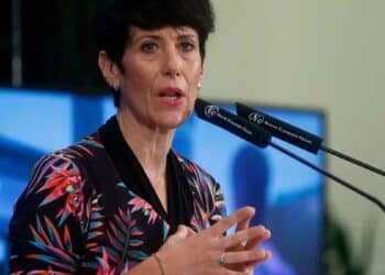 Representante de la Seguridad Social explica la prestación de 658 euros mensuales durante un acto del Foro Nueva Economía