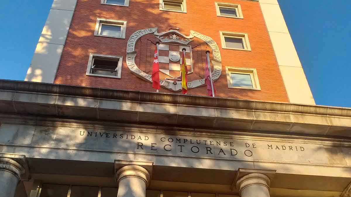 Fachada del Rectorado de la Universidad Complutense de Madrid, vía de acceso universitaria para mayores de 25 sin selectividad