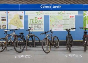 Aparcabicis en el Metro de Madrid.
