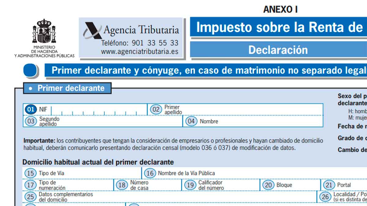Cabecera del formulario modelo 100 de la Agencia Tributaria para la declaración de la Renta 2023, “Primer declarante y cónyuge”