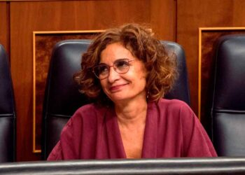 La ministra de Hacienda en el Congreso durante el anuncio de la deducción hipotecaria de hasta 9.040 € para compras previas a 2013