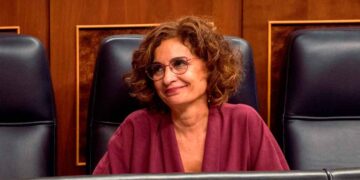 La ministra de Hacienda en el Congreso durante el anuncio de la deducción hipotecaria de hasta 9.040 € para compras previas a 2013