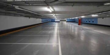 Entrada del aparcamiento municipal Luna-Tudescos en Madrid, parte de las 255 nuevas plazas para residentes y comerciantes del Centro.