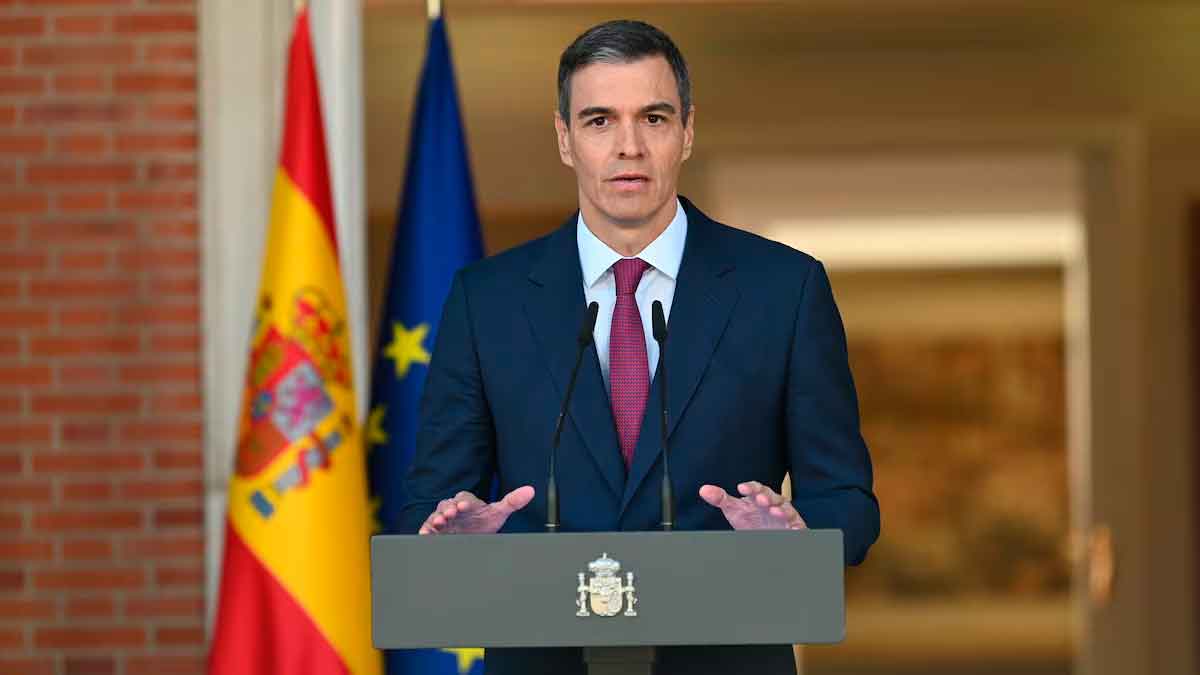 Presidente del Gobierno anuncia compatibilidad de dos prestaciones para mayores de 50 años