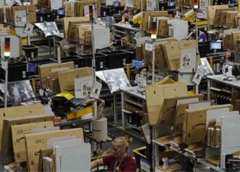 Cientos de paquetes Amazon.