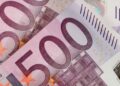 Billetes de 500 € que ilustran los cheques de hasta 1.000 € por hijo anunciados por el Ayuntamiento de Madrid