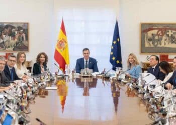 Consejo de Ministros aprobando la Oferta de Empleo Público 2025 con 36.588 plazas para atraer talento en toda España.