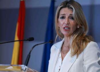 Rueda de prensa del Ministerio de Trabajo: permisos laborales por ola de calor en España 2025.