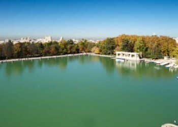 Vista aérea del estanque del Retiro en Madrid antes de su reforma de 2027.