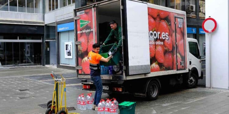 Entrega a domicilio de El Corte Inglés durante el verano en destinos vacacionales