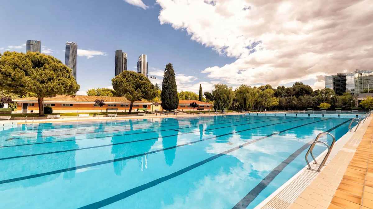 piscina olimpica cdm vicente del bosque madrid reapertura 1095 dias