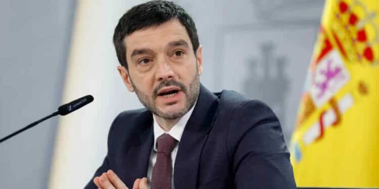 Gobierno presenta reforma de dependencia y discapacidad en rueda de prensa.