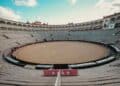 Vista interior de la Plaza de Toros de Las Ventas vacía, antes de la reforma integral con restaurante, rampas y mejoras de seguridad.