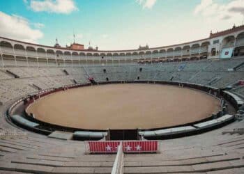 Vista interior de la Plaza de Toros de Las Ventas vacía, antes de la reforma integral con restaurante, rampas y mejoras de seguridad.