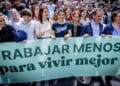 Manifestación por la semana laboral de cuatro días para mejorar la salud mental