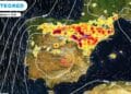 Mapa de Meteored del sábado 5 de julio a las 15:00 que muestra la vaguada con tormentas severas sobre el norte y noreste de España.
