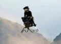 Airbike moto voladora alcanzando 200 km/h en prueba de vuelo.