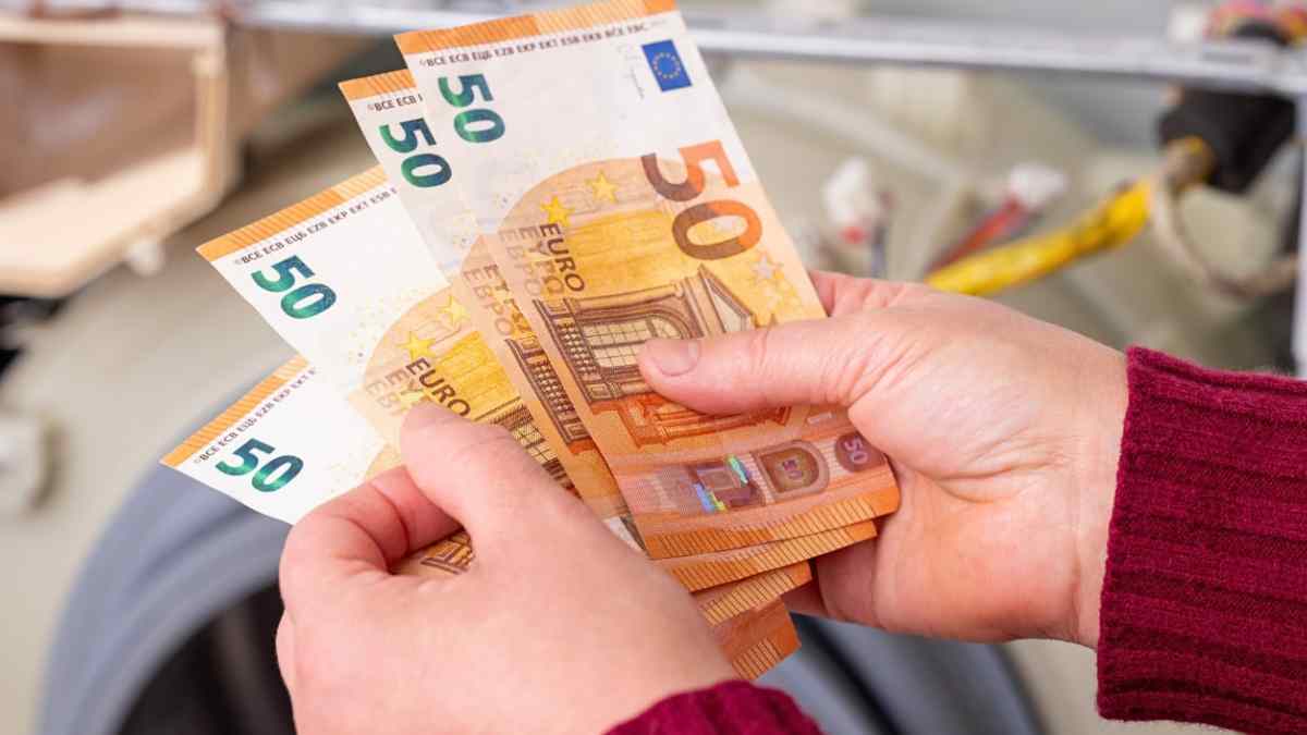 Autónomos pensionistas cobrando pagas extra en 2025.