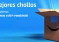 caja amazon con texto mejores chollos y descuentos del 65 % en productos tecnologicos y de moda.