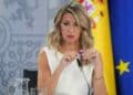Yolanda Díaz presenta complemento para cobrar paro.