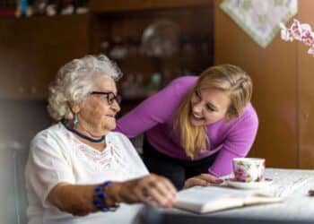 Deducción en la Renta por convivir con un mayor de 65 años Hacienda.