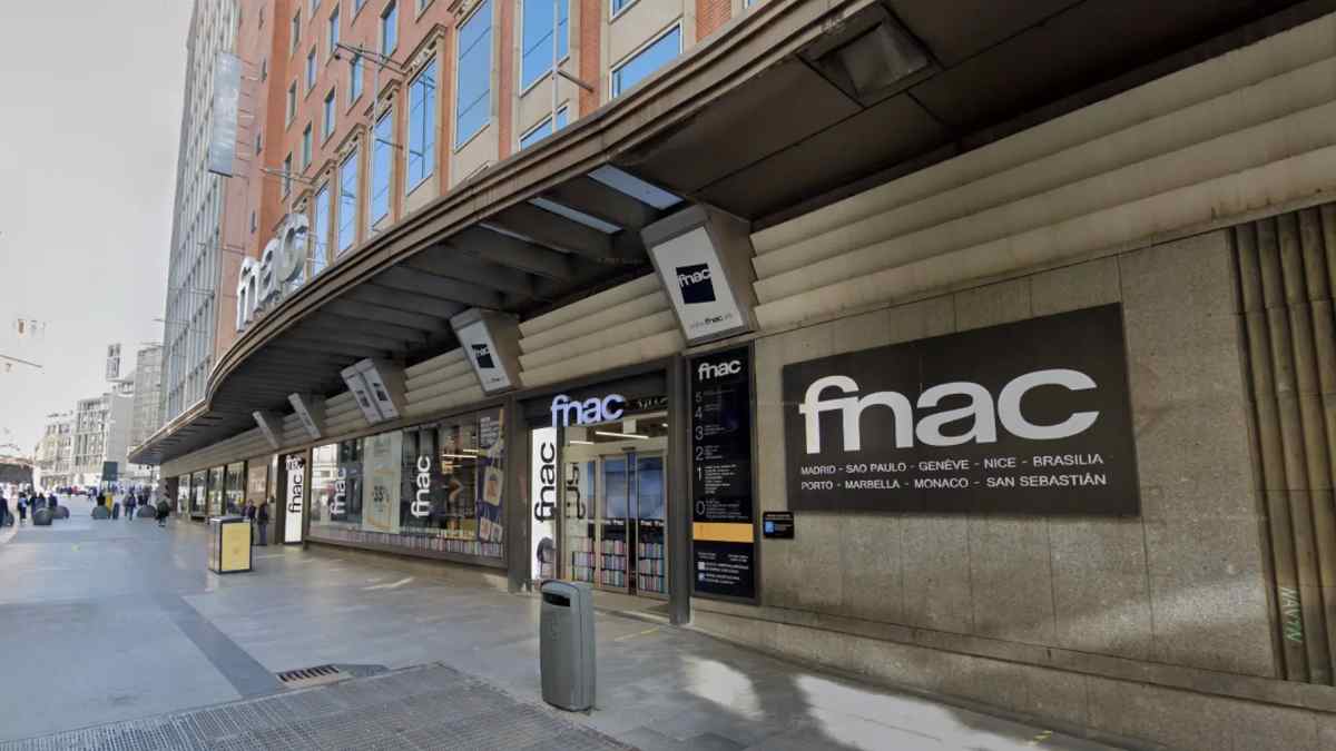 Fachada de Fnac Callao en Madrid antes de su reapertura el 18 de septiembre.
