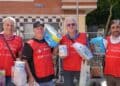 Voluntarios de Fundación Madrina reparten productos básicos a familias vulnerables durante campaña contra la ola de calor.