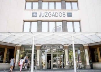 Fachada de los Juzgados de Plaza de Castilla en Madrid, sede de la sentencia que anula la rebaja de discapacidad a una trabajadora.