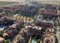 Vista aérea de Valdeluz, el antiguo pueblo fantasma cerca de Madrid con viviendas baratas.