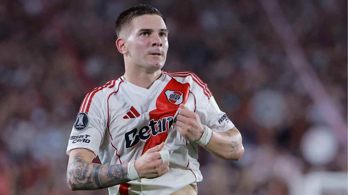 Franco Mastantuono con camiseta de River Plate antes de fichar por el Real Madrid.
