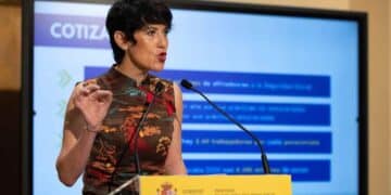 Portavoz del Ministerio de Inclusión y Seguridad Social explicando la jubilación anticipada en trabajos penosos.
