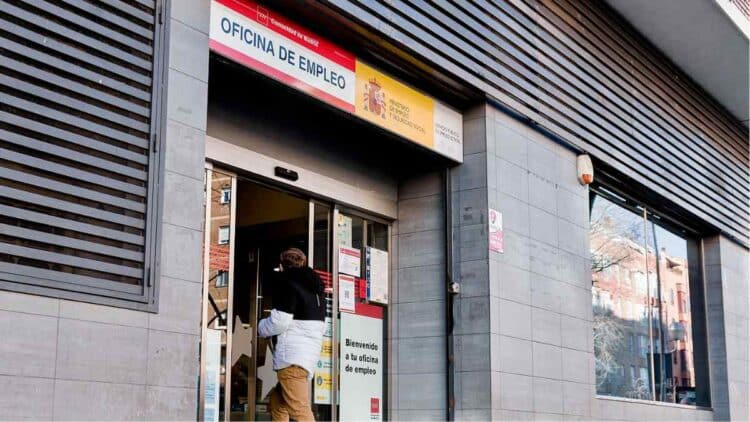 Exterior de una oficina del SEPE donde se gestionan las prestaciones por desempleo.