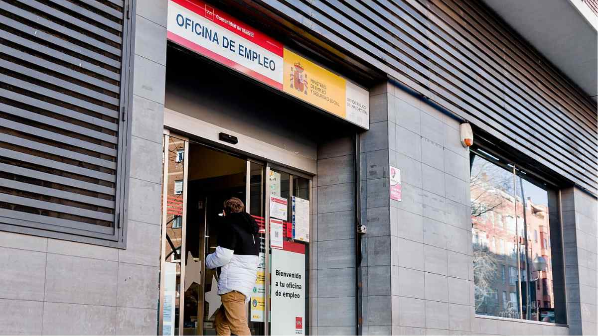 Exterior de una oficina del SEPE donde se gestionan las prestaciones por desempleo.